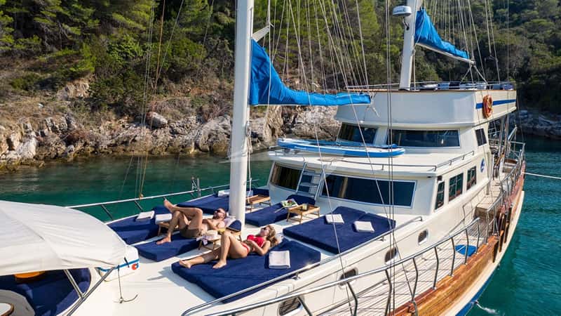 SAINT LUCA 29m motor yacht charter, photo 4