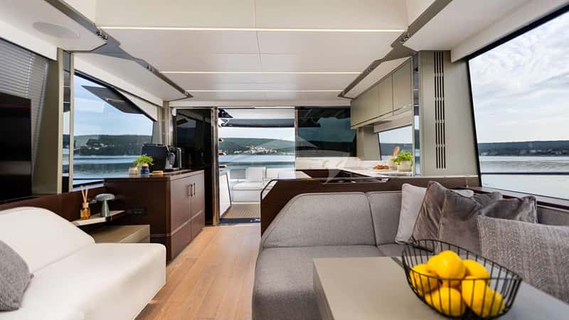X2 21m motor yacht charter, photo 10