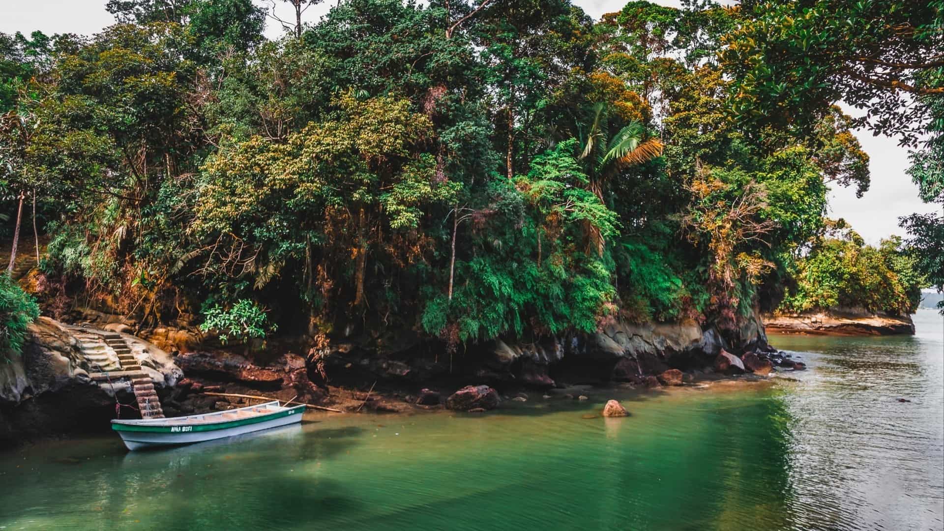 Luxury Yacht Rental in Colombia Pacific — Charter Index