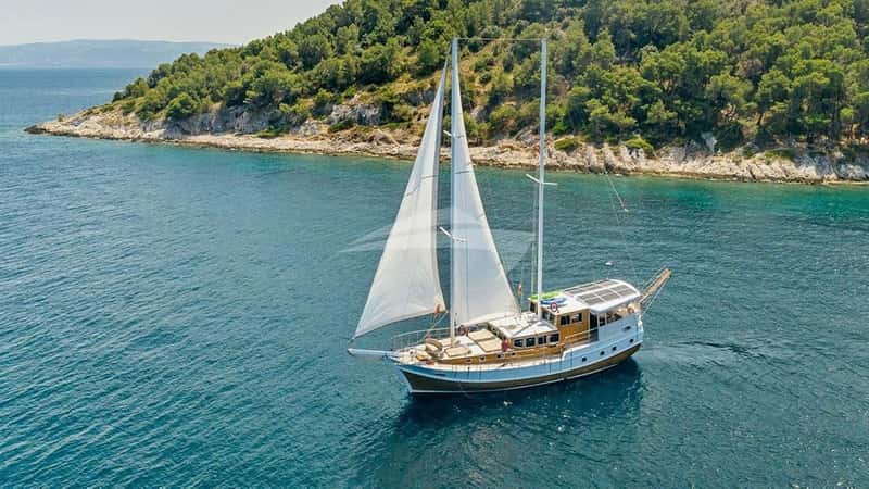 SOLE 24m motor yacht charter