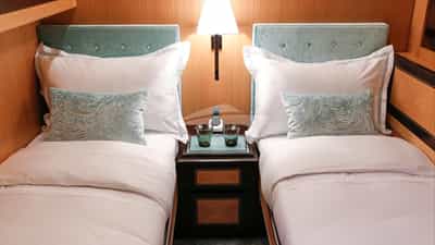 Twin Cabin