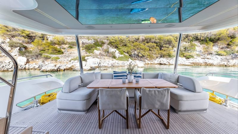 Aft Deck Seating