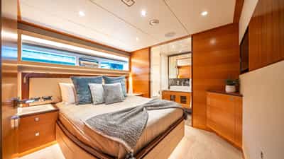 Lower Guest Cabins