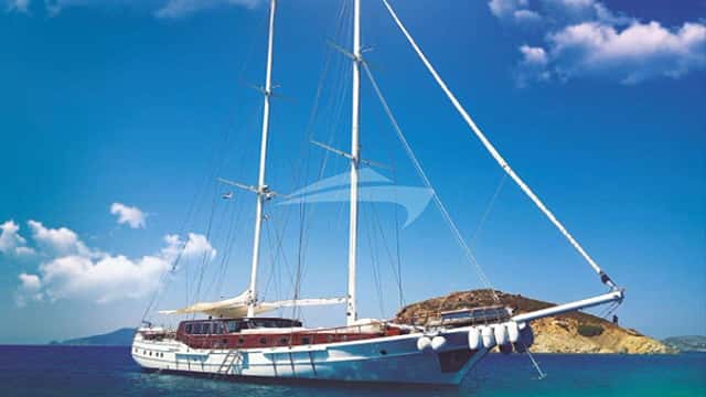 WHITE PEARL 31m sailing yacht for charter