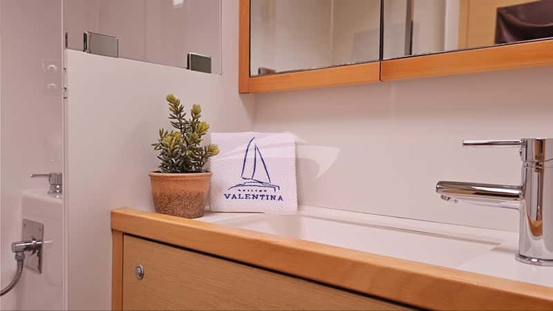 VALENTINA 19m sailing yacht charter, photo 10