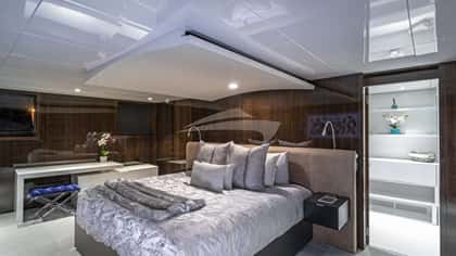 OCULUS 39m motor yacht charter, photo 11