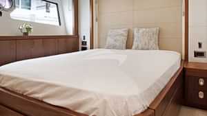 Yacht Charter SEA LA VIE