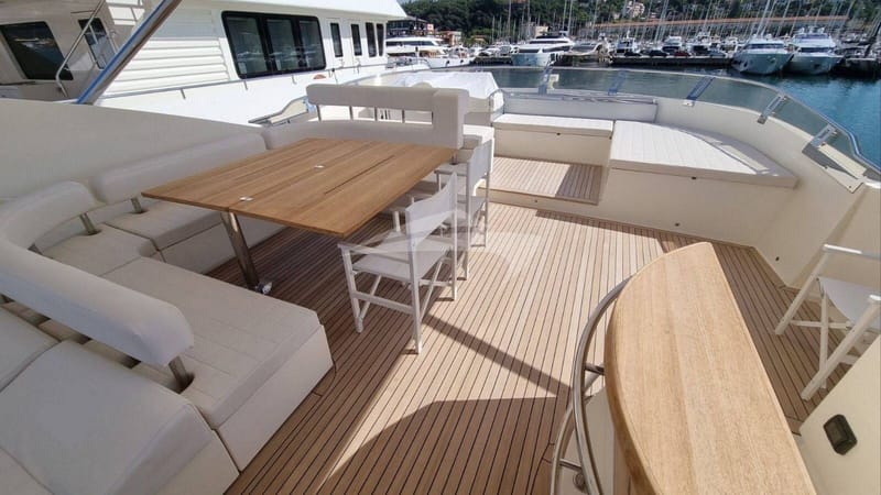 Flybridge Seating