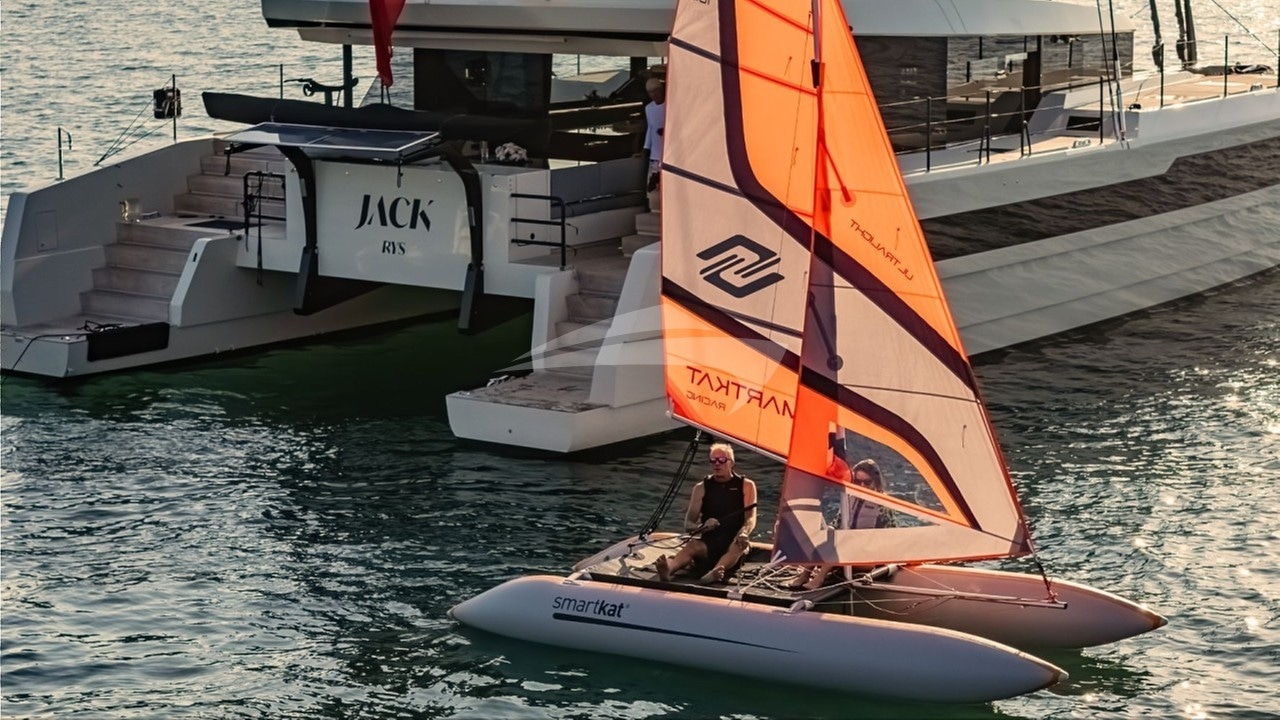JACK - mini catamaran