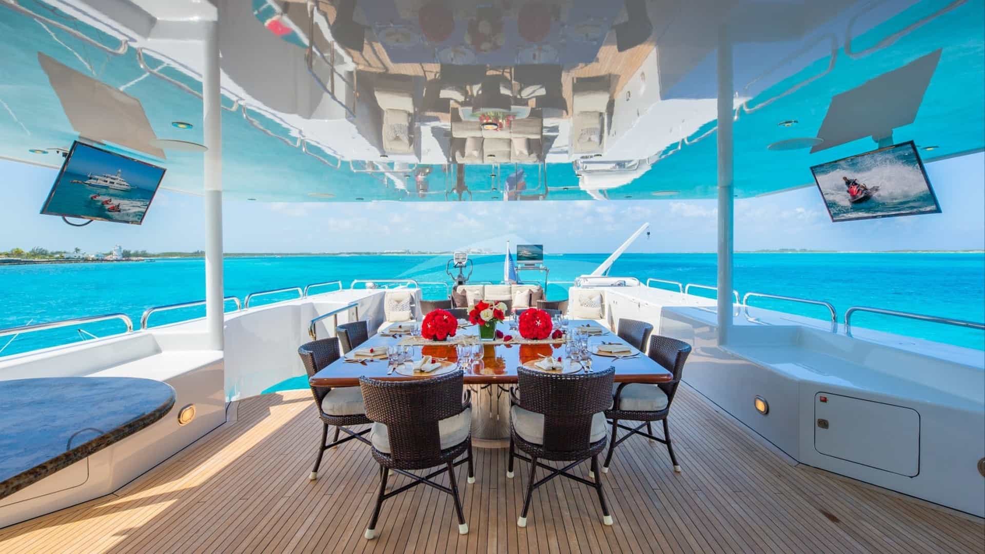 Deck Dining
