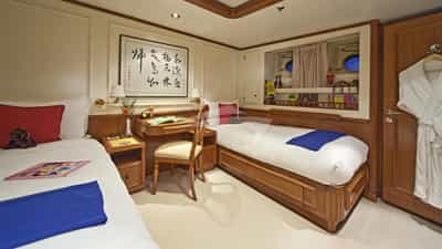 Twin Cabin