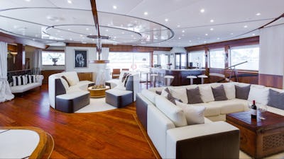 LEGEND YACHT FOR CHARTER