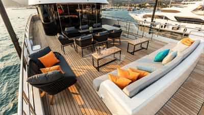 Upperdeck Aft