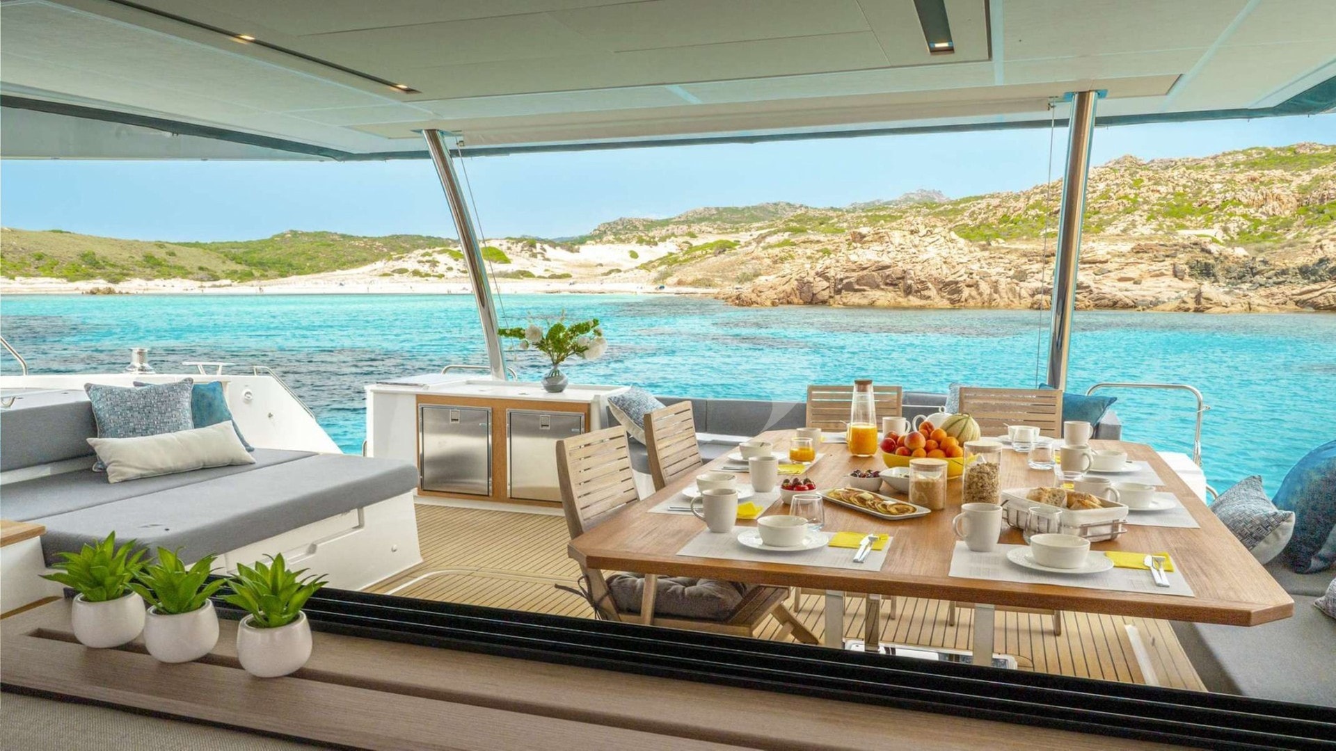 Deck Dining