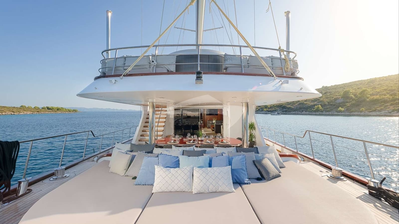 LADY GITA, Aufnahme aus dem Yachtportfolio 13