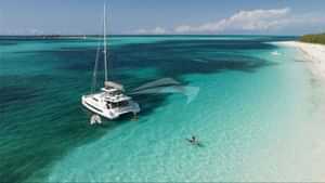 Yacht Charter LOCATION 5.4 With Worth Avenue Yachts