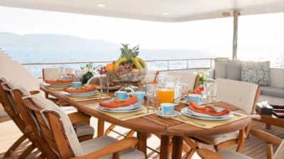 Deck dining area