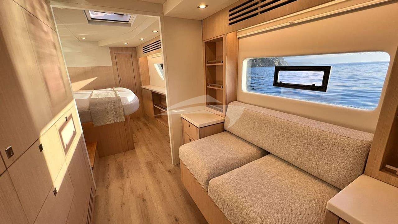 SOLAIRE, Aufnahme aus dem Yachtportfolio 12