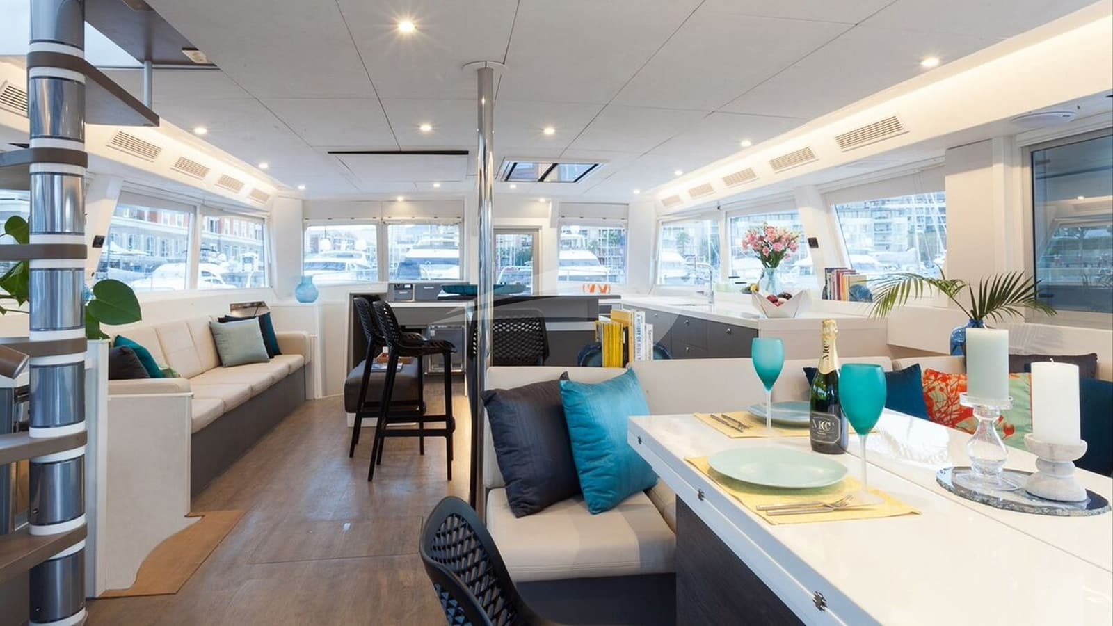 OUT OF OFFICE, Aufnahme aus dem Yachtportfolio 7