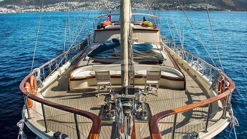 ESTRELLA DE MAR 34m sailing yacht charter, photo 3