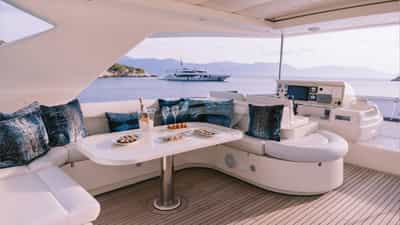 Sundeck Seating