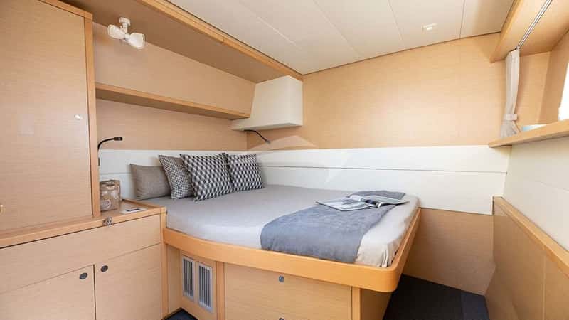 ROYAL FLUSH 16m sailing yacht charter, photo 7