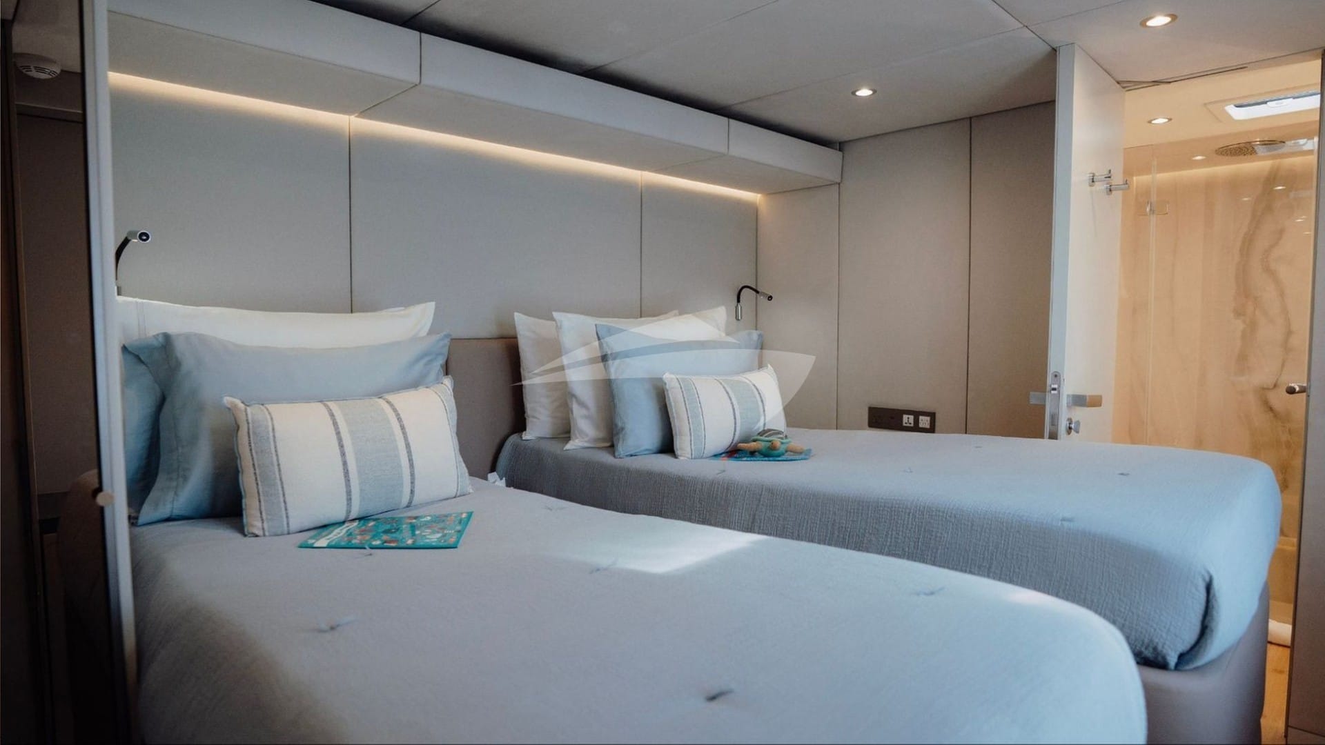 Twin Cabin
