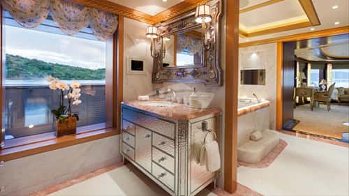 SOLANDGE charter yacht, photo 8