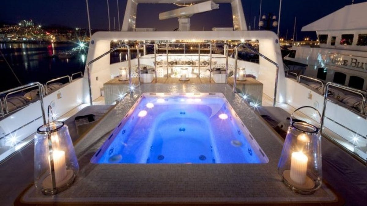 VICKY Yacht for Charter