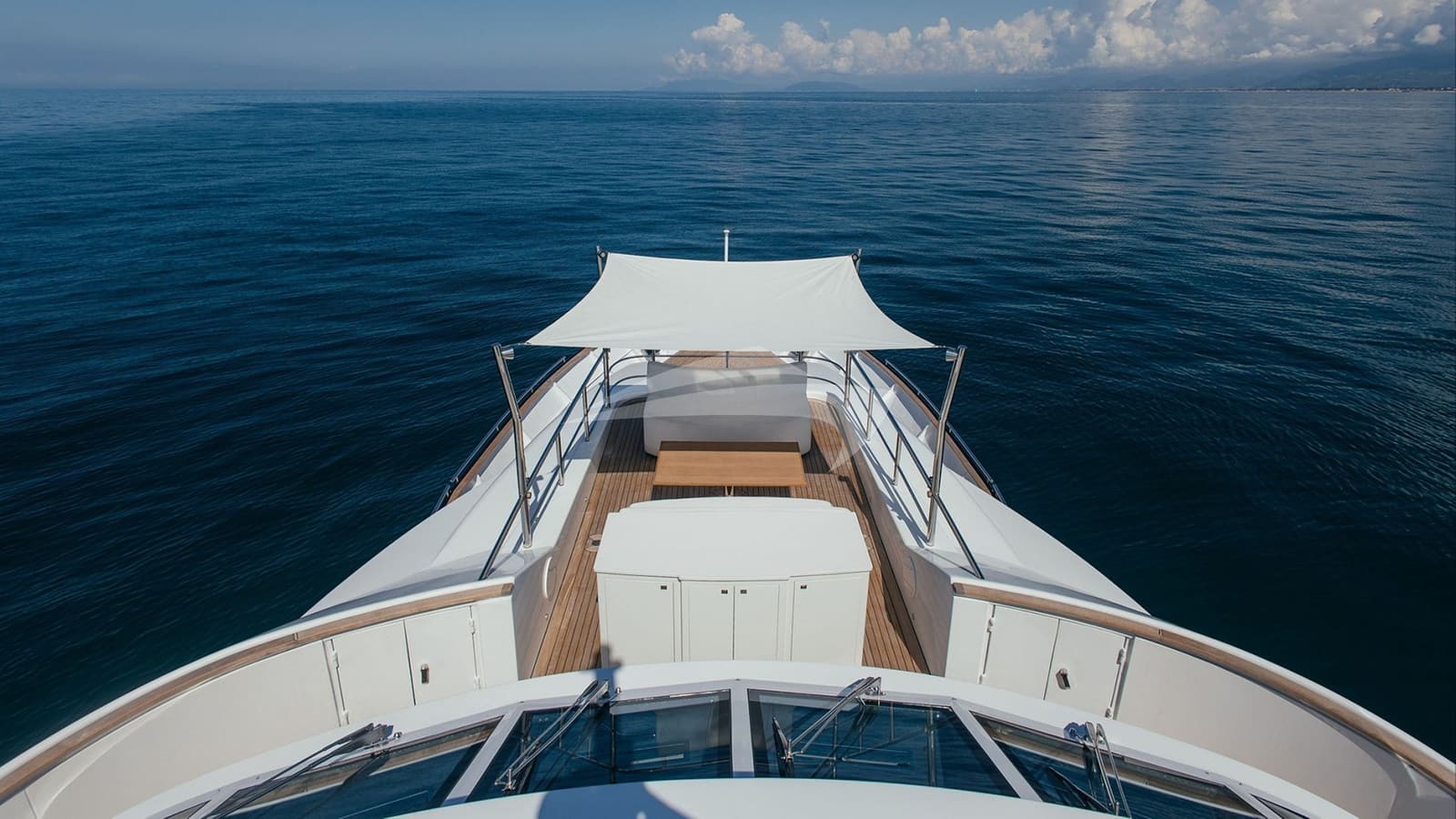 LADY IN BLUE, photo from the yacht portfolio 26