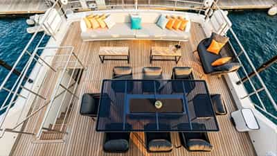 Upperdeck Aft