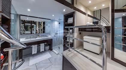 MIRRACLE 29m motor yacht charter, photo 7