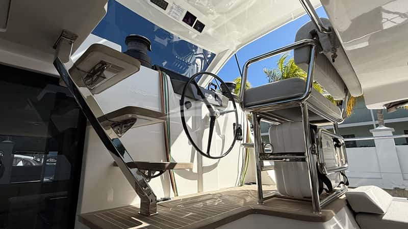 FLYING WHALE 18m sailing yacht charter, photo 4