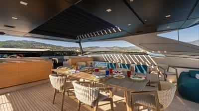 Deck Dining