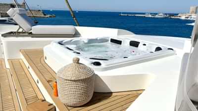 The New Luxury Jacuzzi