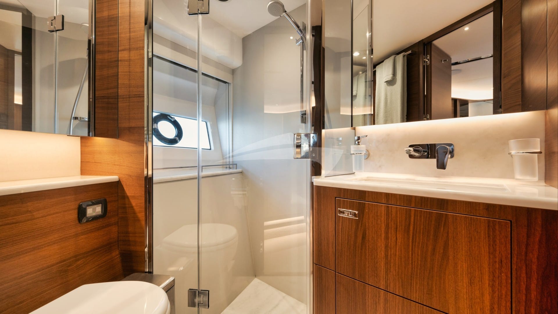 Fwd Queen Ensuite