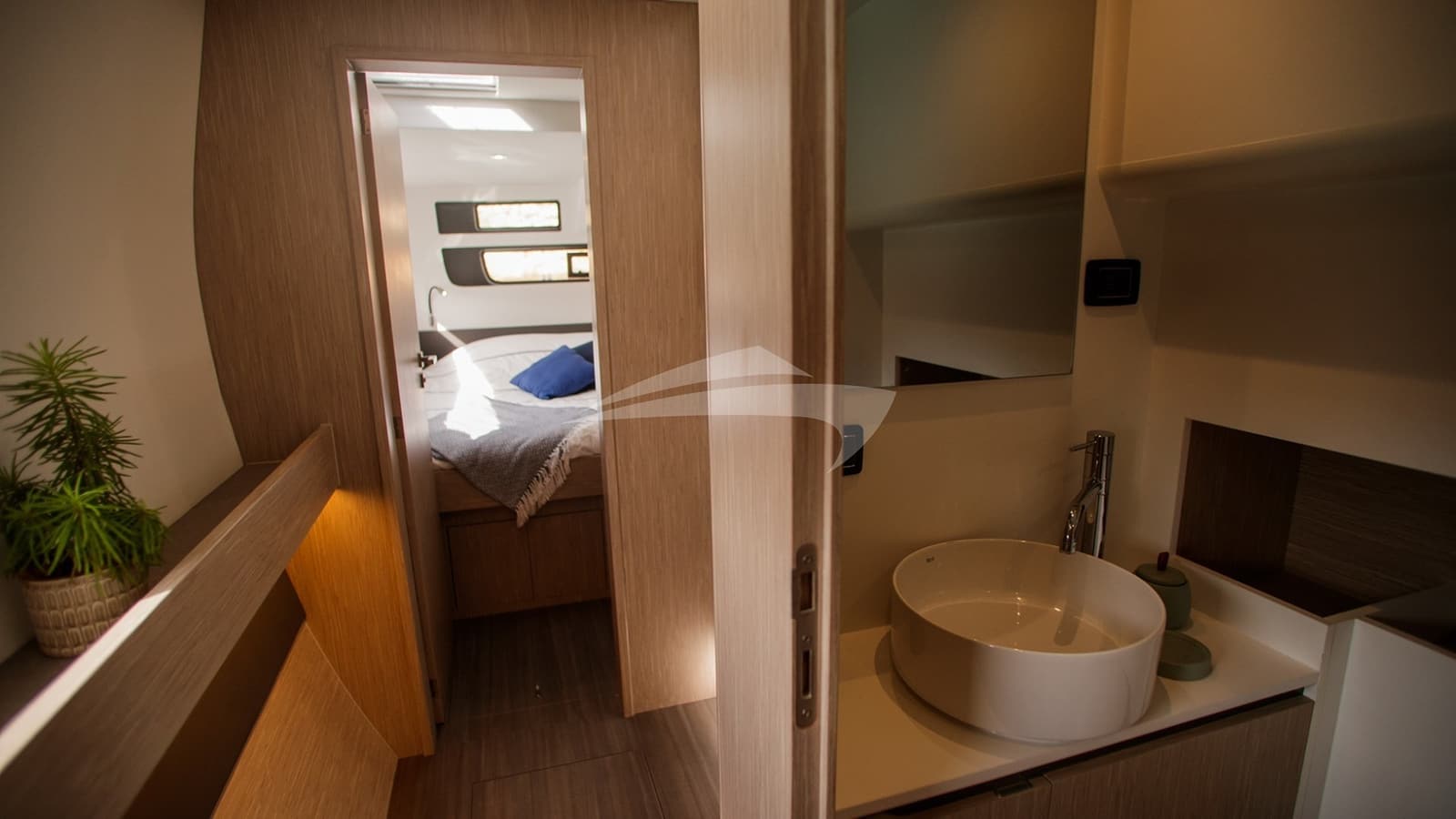 IZENAH 5, photo from the yacht portfolio 22