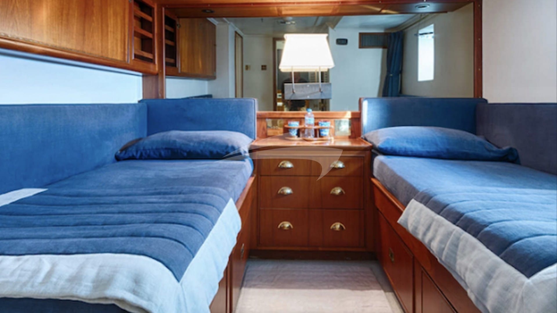 Starboard Twin Cabin w/ Pullman (not shown)