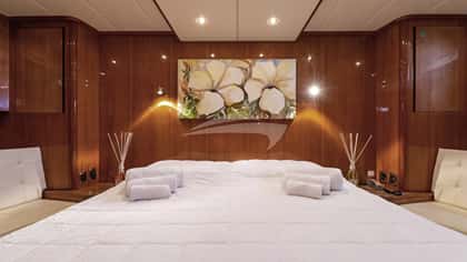 SHANGRA 27m motor yacht charter, photo 13