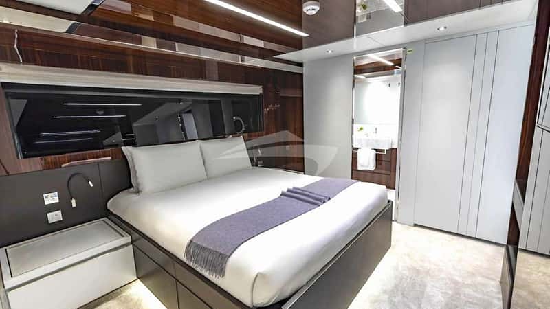 NO SURRENDER 34m motor yacht charter, photo 8