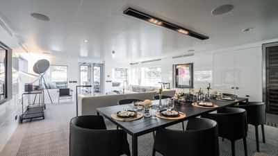Formal dining in main saloon