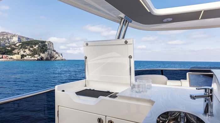A4A 21m motor yacht charter, photo 4