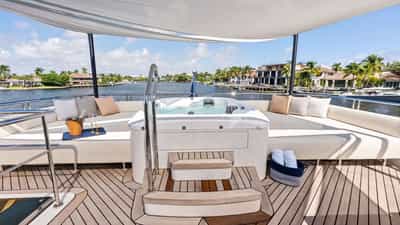 Sundeck Jacuzzi and Seating