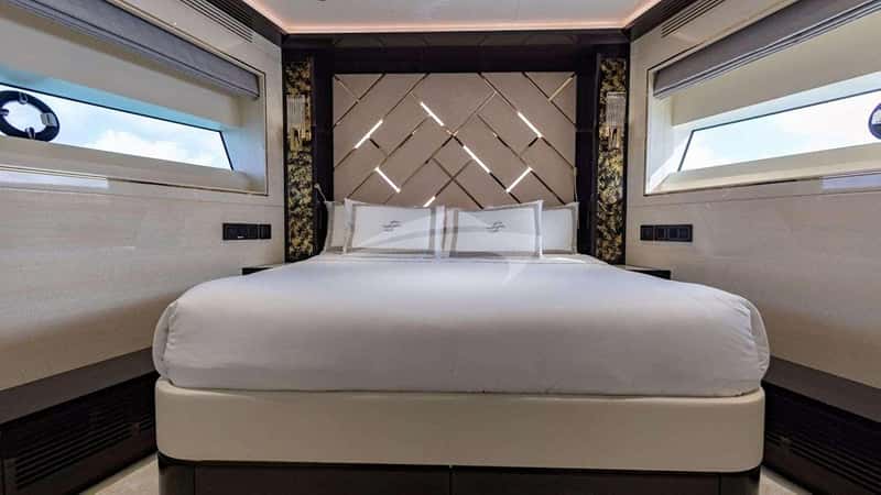 OLYMPUS 29m motor yacht charter, photo 9