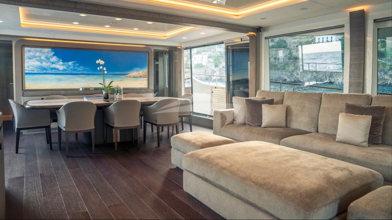 Saloon sofa and dining