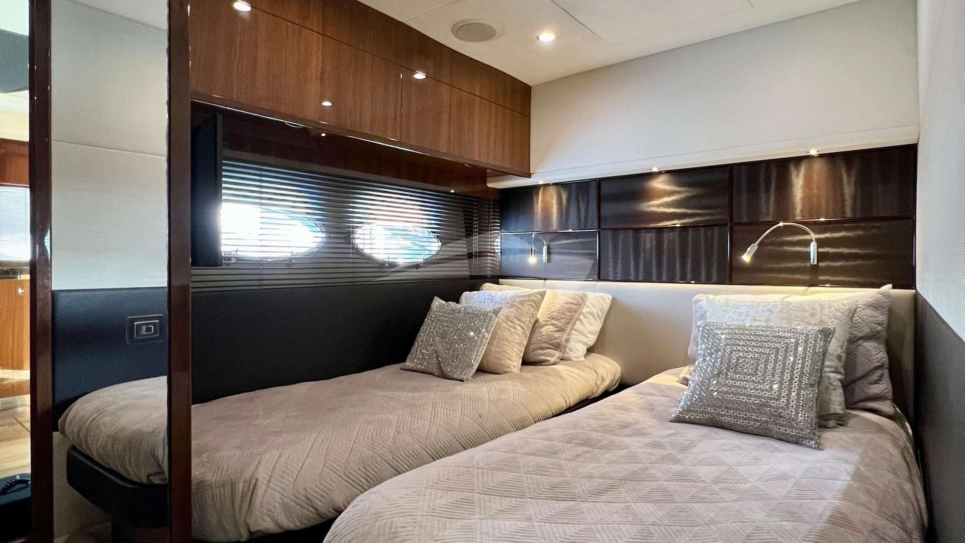 Twin Cabin
