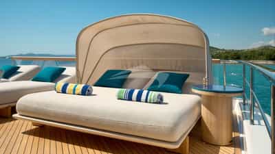 Top Deck Lounger