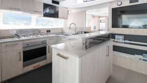 BETWEENYacht Charter