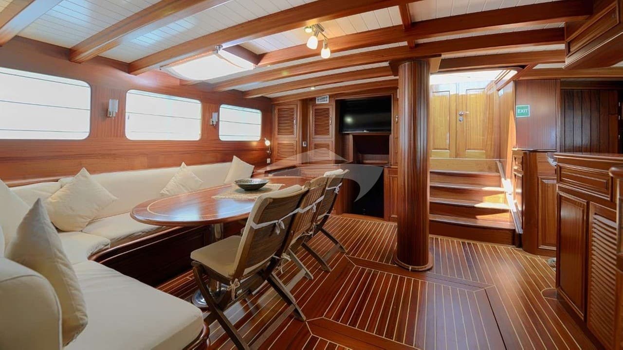 ZEPHYRIA II, photo from the yacht portfolio 15