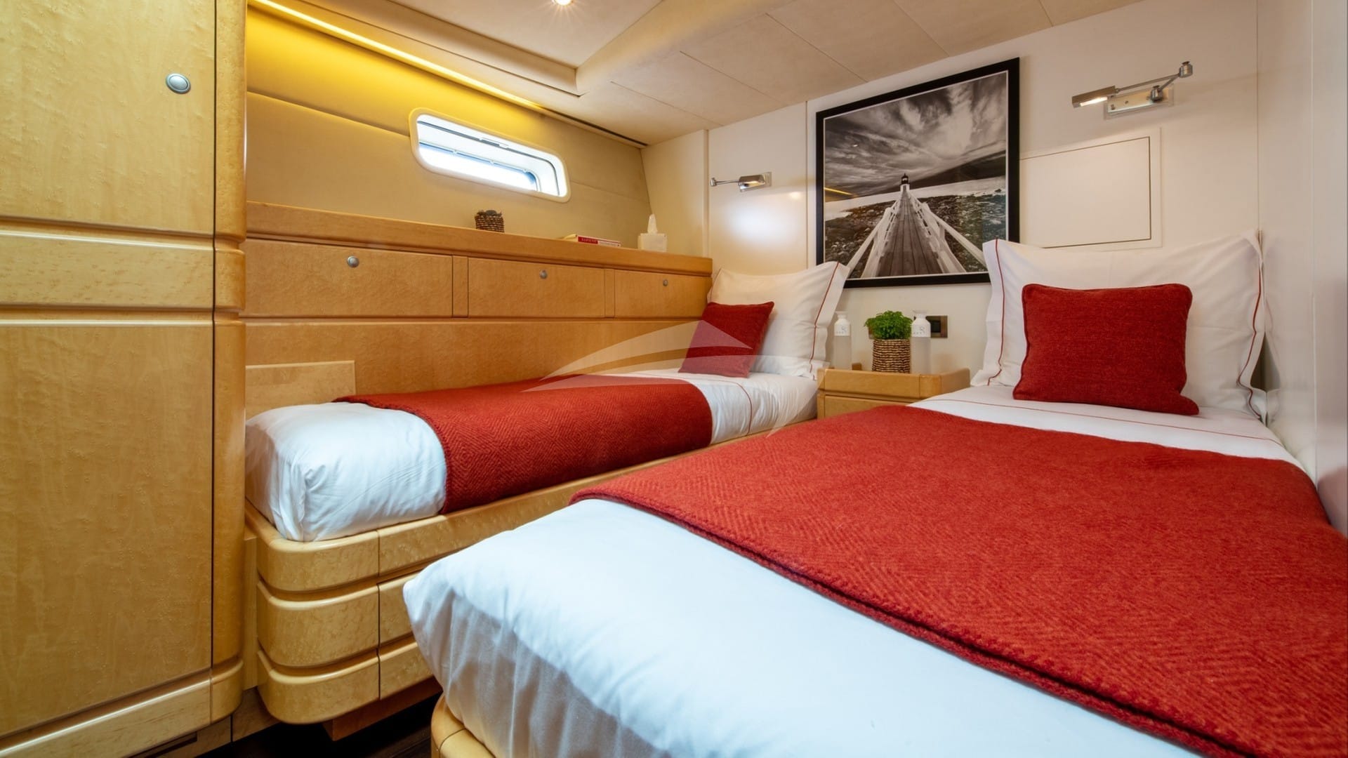 Twin Cabin